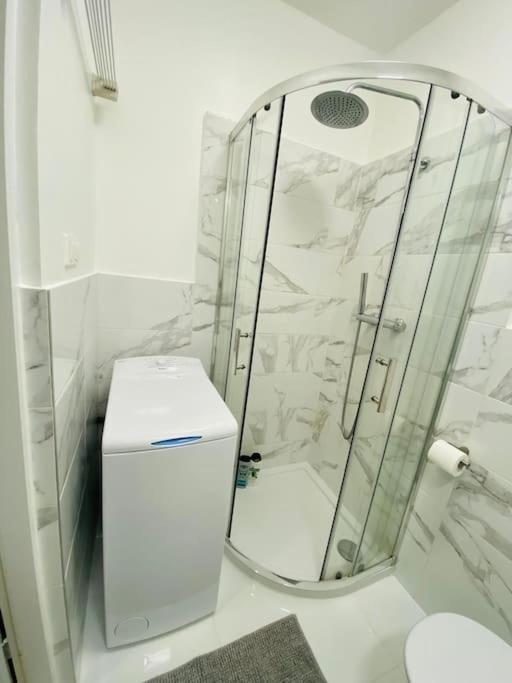 Apartmán Bezagenta Mozart8 Studio Easy Access To City Wifi Varšava Exteriér fotografie